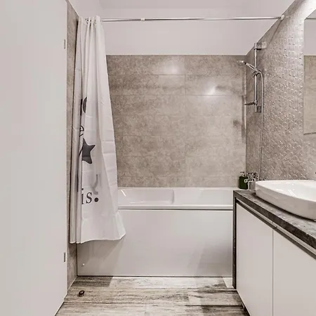 Ari - Afi Mall Luxurious Apartments With Free Parking Arad Exterior foto